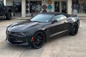 Chevrolet Camaro RS Convertible on Forgiato Wheels (FLOW 001) 2019 года